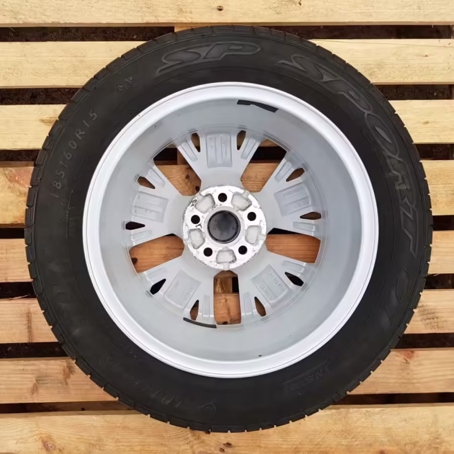 6R0601025AK8Z8 - Alloy wheel 15"; 'Spokane' [19/26]