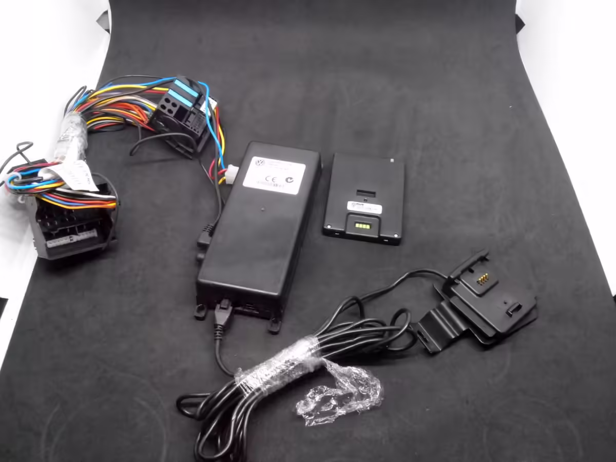 000051473C - Bluetooth; Touch Phone Kit [17/50]