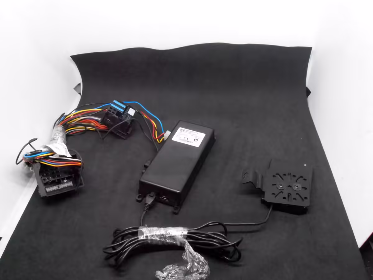 000051473C - Bluetooth; Touch Phone Kit [18/50]