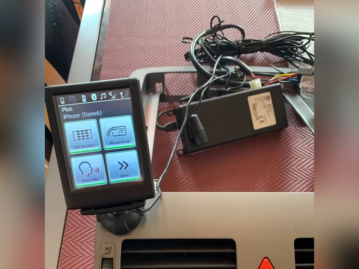 000051473C - Bluetooth; Touch Phone Kit [26/50]
