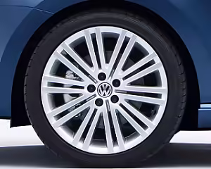 Alloy wheel 17"; 'Montani'