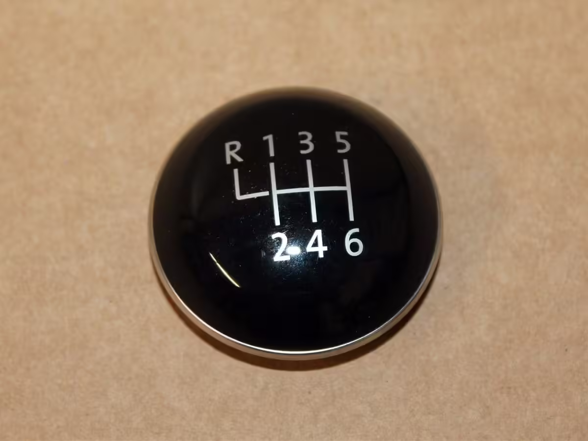 5K0711144C - Gear shift lever badge [5/6]