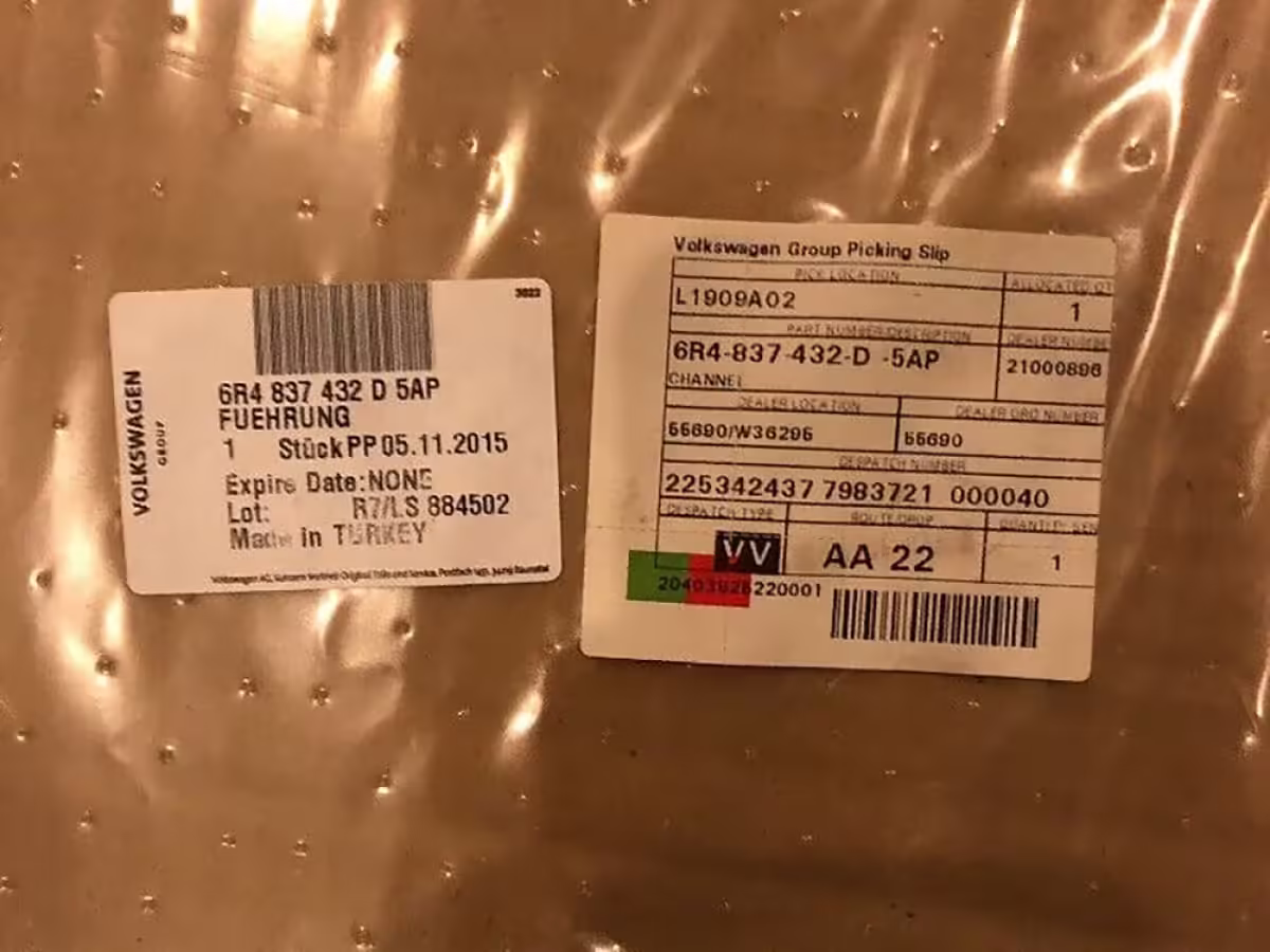 6R4837432D5AP - Windschutzscheibenführung; schwarz [6/6]
