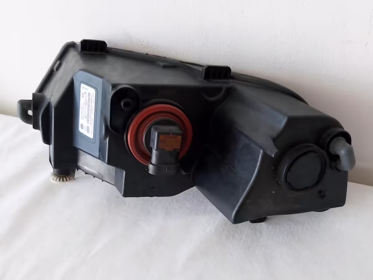 6C0941662H - Nebelscheinwerfer; V2, rechts [11/12]