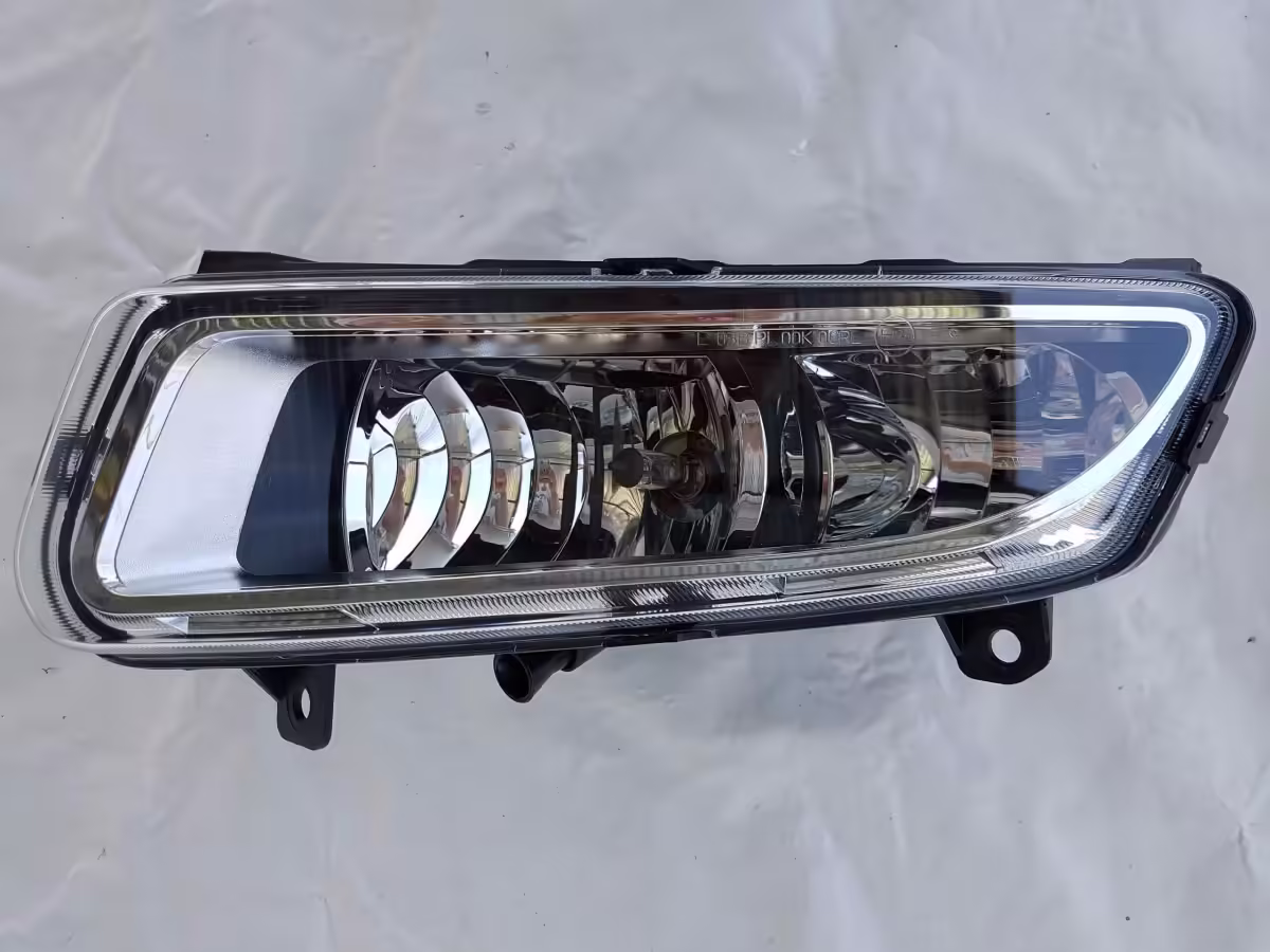6R0941061C - Nebelscheinwerfer; V1, links [6/9]