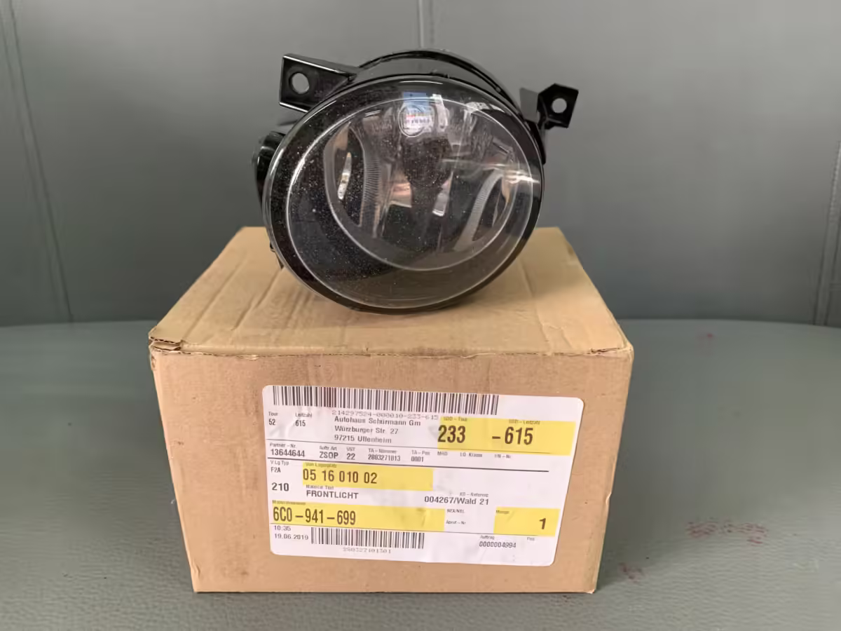 6C0941699 - Nebelscheinwerfer; V3, links [7/46]