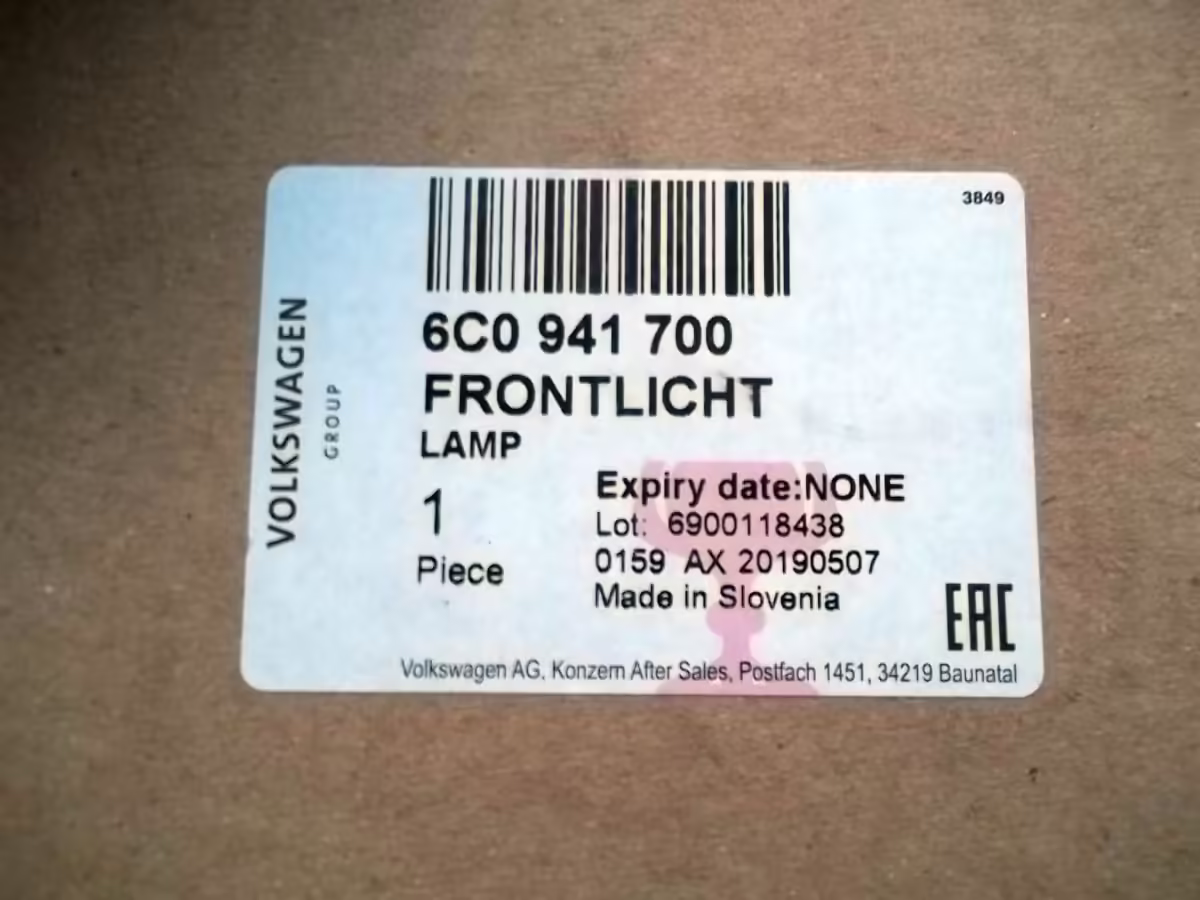 6C0941700 - Halogen fog lamp; V3, right [20/20]