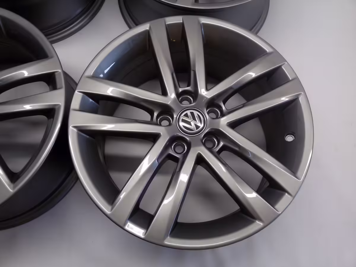 6C0601025JZ49 - 16"-Aluminiumrad; "Salvador" [9/47]