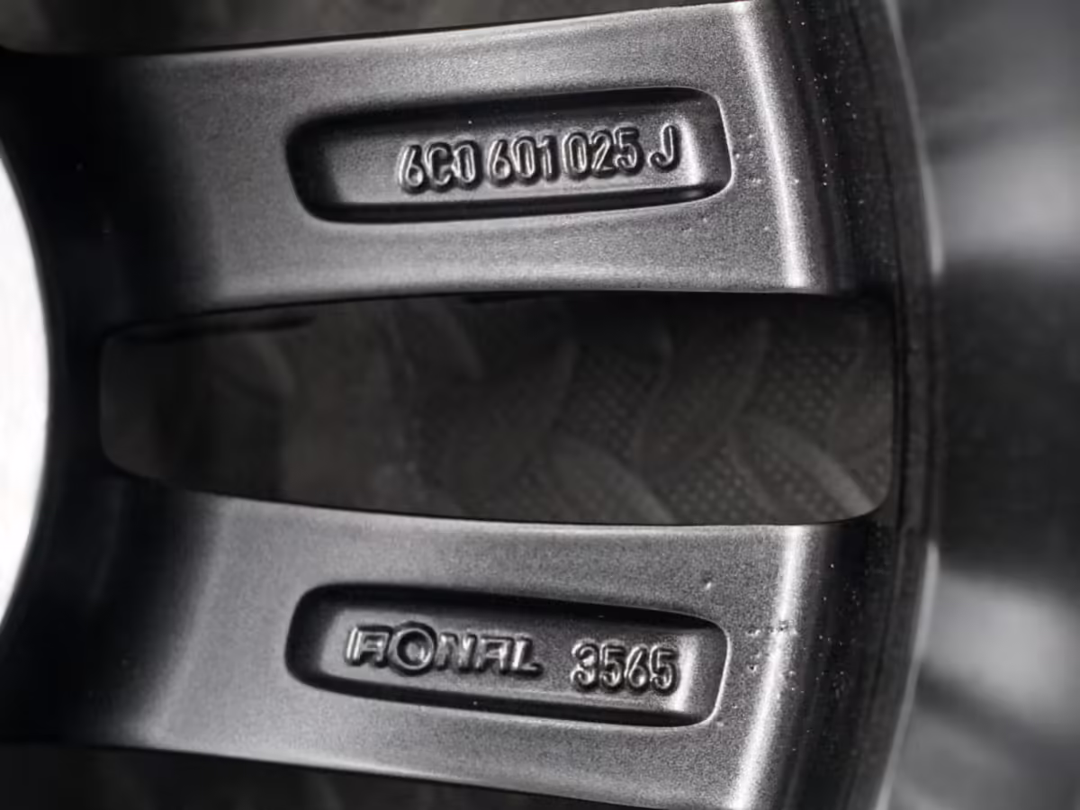 6C0601025JZ49 - 16"-Aluminiumrad; "Salvador" [36/47]