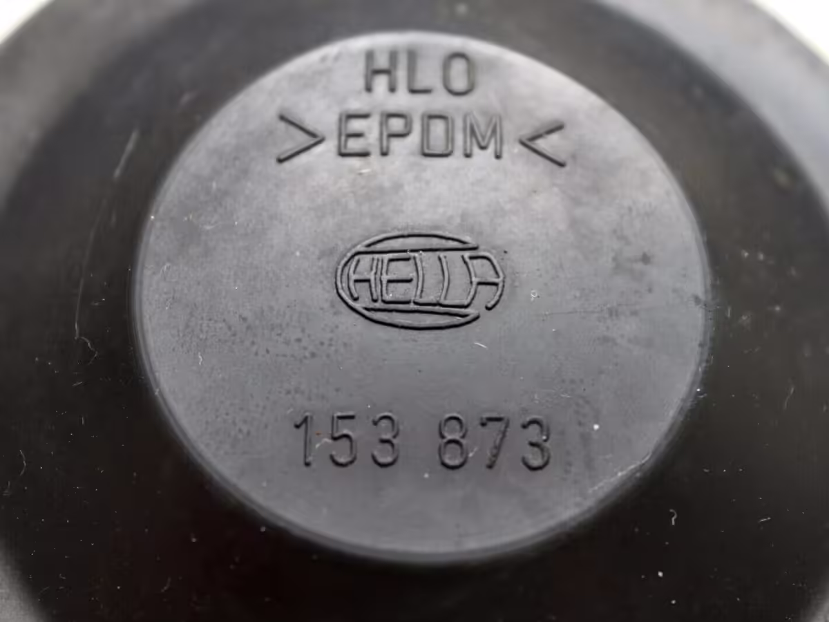 1K6941608A - Zaślepka reflektora; ⌀80 mm [7/8]