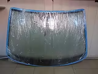 Szyba przednia; podgrzewana