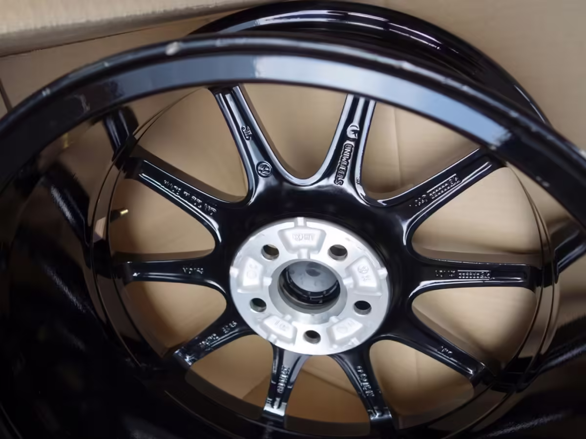 6R0073147AX1 - Summer wheel 17"; Motorsport + Pirelli [10/15]