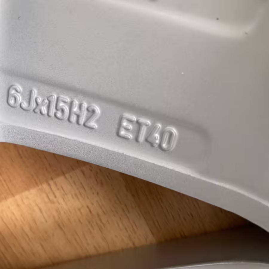 6R0073645J8Z8 - Winterreifen 15"; Zirkonia + Pirelli [7/7]