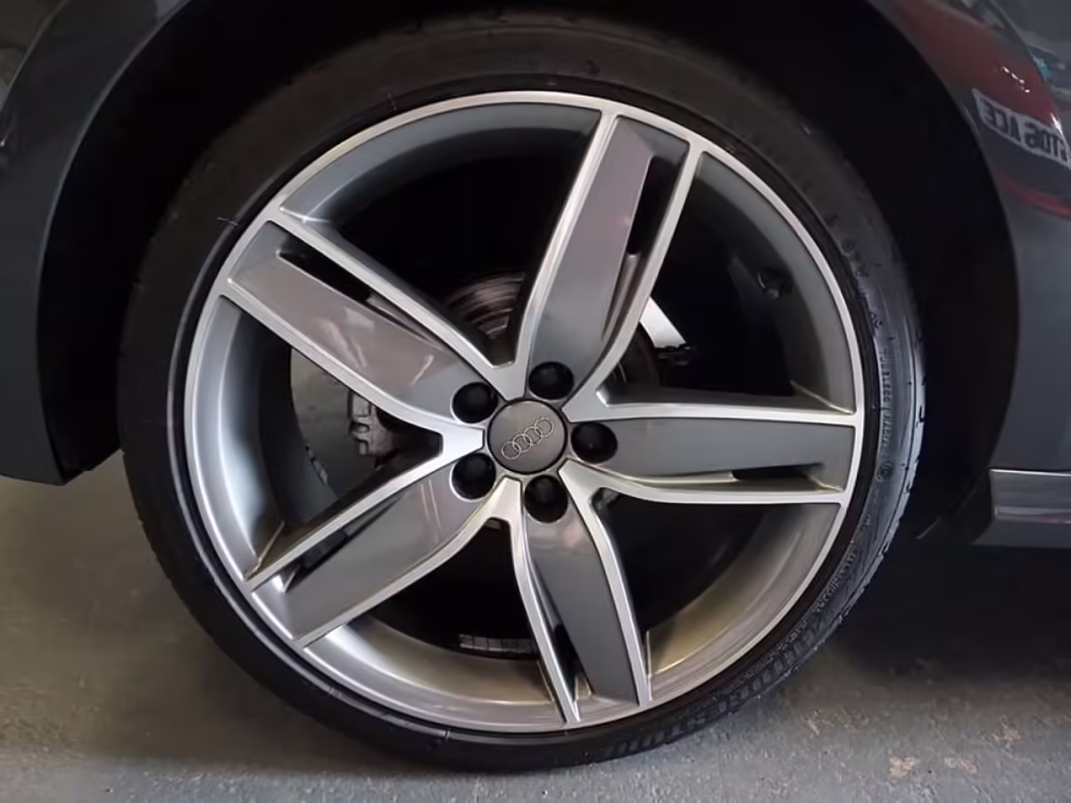 8XA601025F - Alloy wheel 18"; '5-arm wing' [11/42]