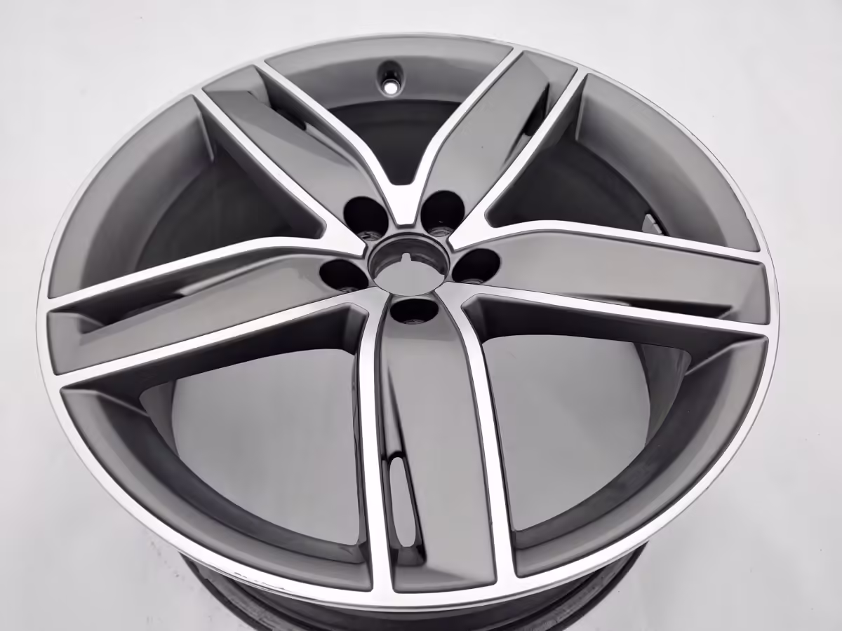 8XA601025F - Alloy wheel 18"; '5-arm wing' [12/42]