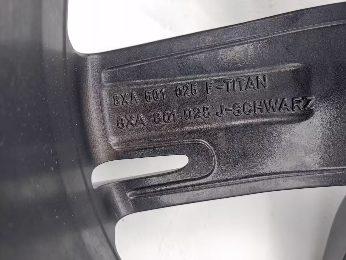 8XA601025F - Alloy wheel 18"; '5-arm wing' [24/42]