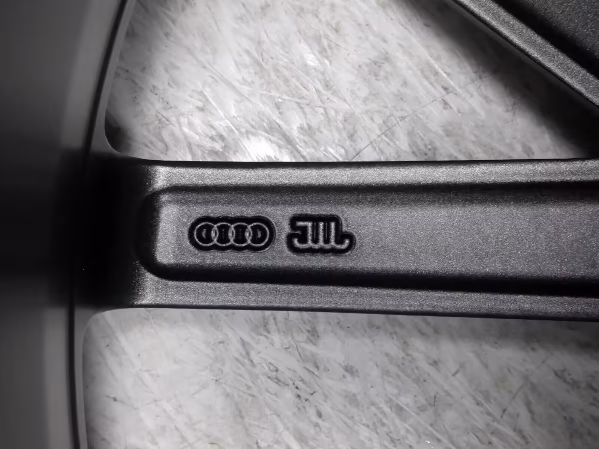 8X0601025BP - 18"-Leichtmetallrad; S-Line [30/35]