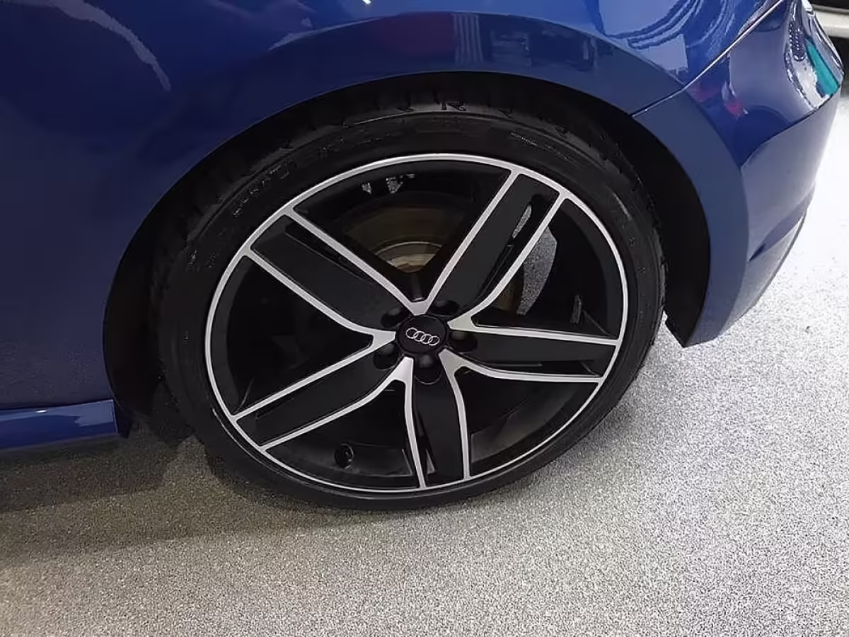 8XA601025J - Alloy wheel 18";  '5-arm wing' [22/36]