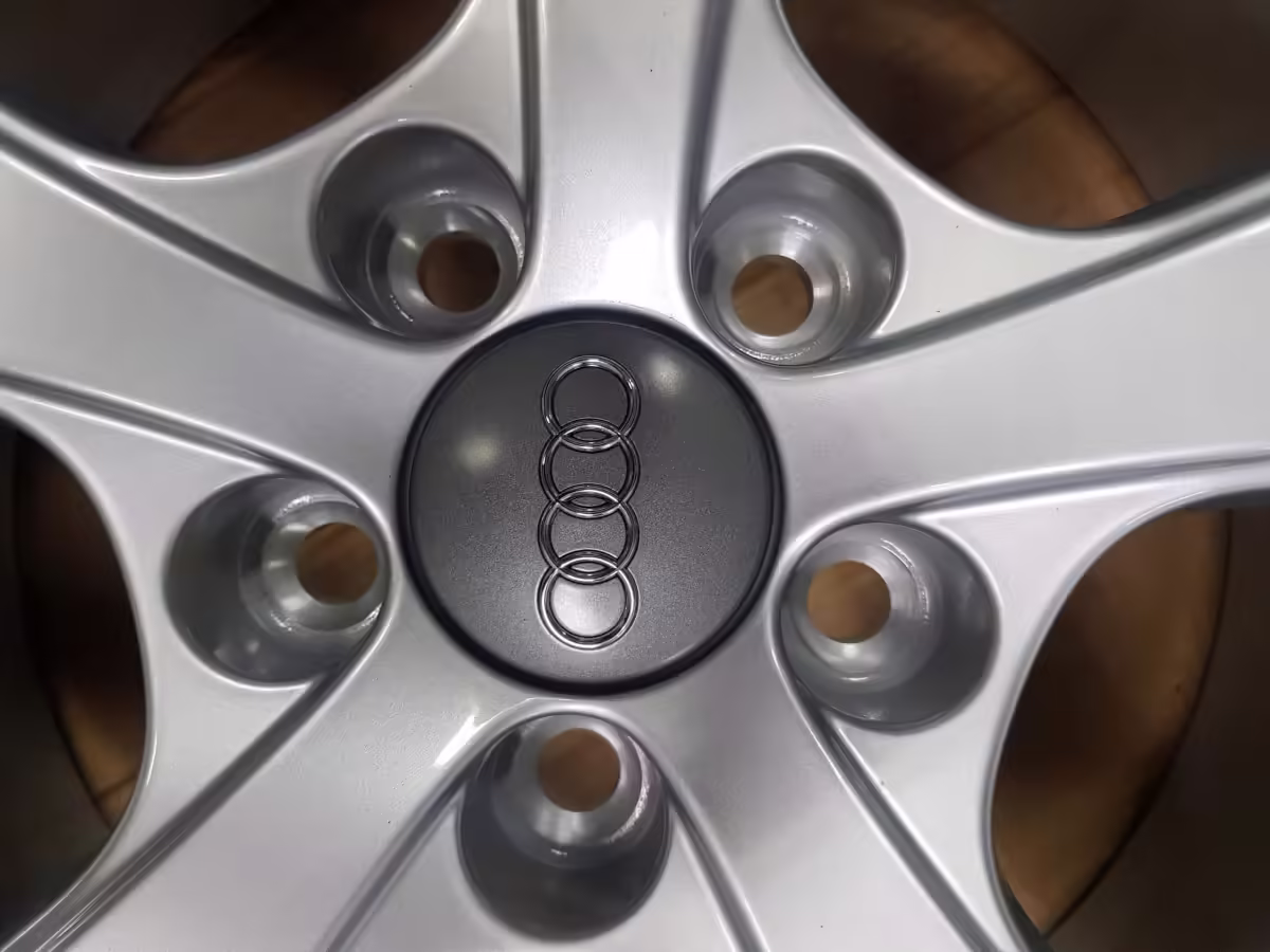 8X00714958Z8 - Alloy wheel 15"; 5-spoke [10/16]