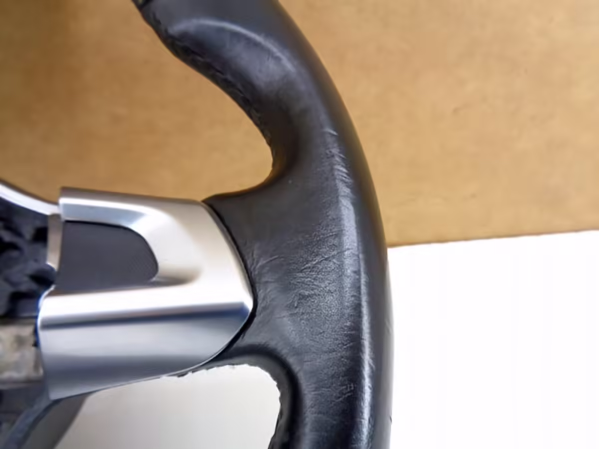 1K8419091PG0L - Steering wheel leather; black/satin black [10/10]
