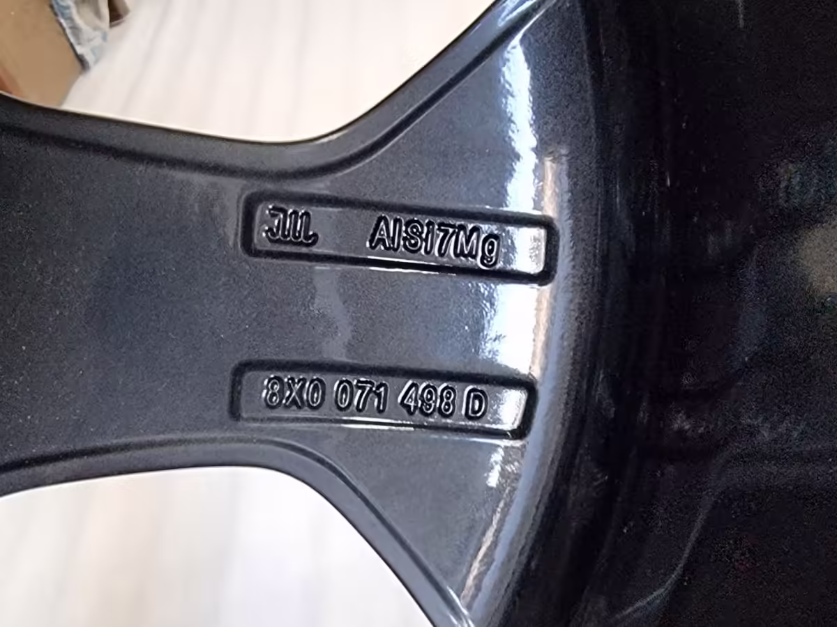 8X0071498DLT7 - Alloy wheel 18"; 5-spokes [38/39]