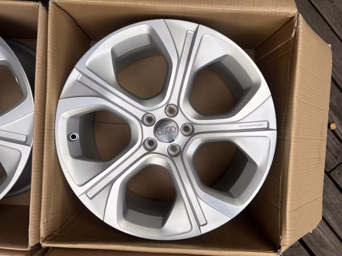 8X0071498BQW8 - Alloy wheel 18"; 5-spokes [7/18]
