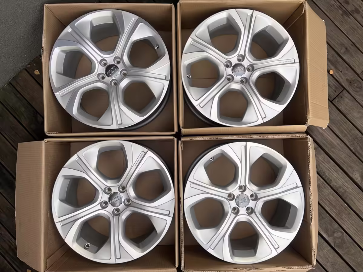 8X0071498BQW8 - Alloy wheel 18"; 5-spokes [8/18]