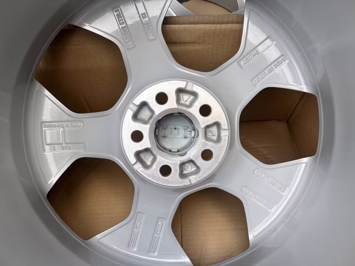 8X0071498BQW8 - Alloy wheel 18"; 5-spokes [10/18]