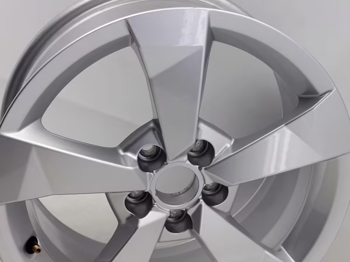 8XA601025A - Felga aluminiowa 16" [5/19]