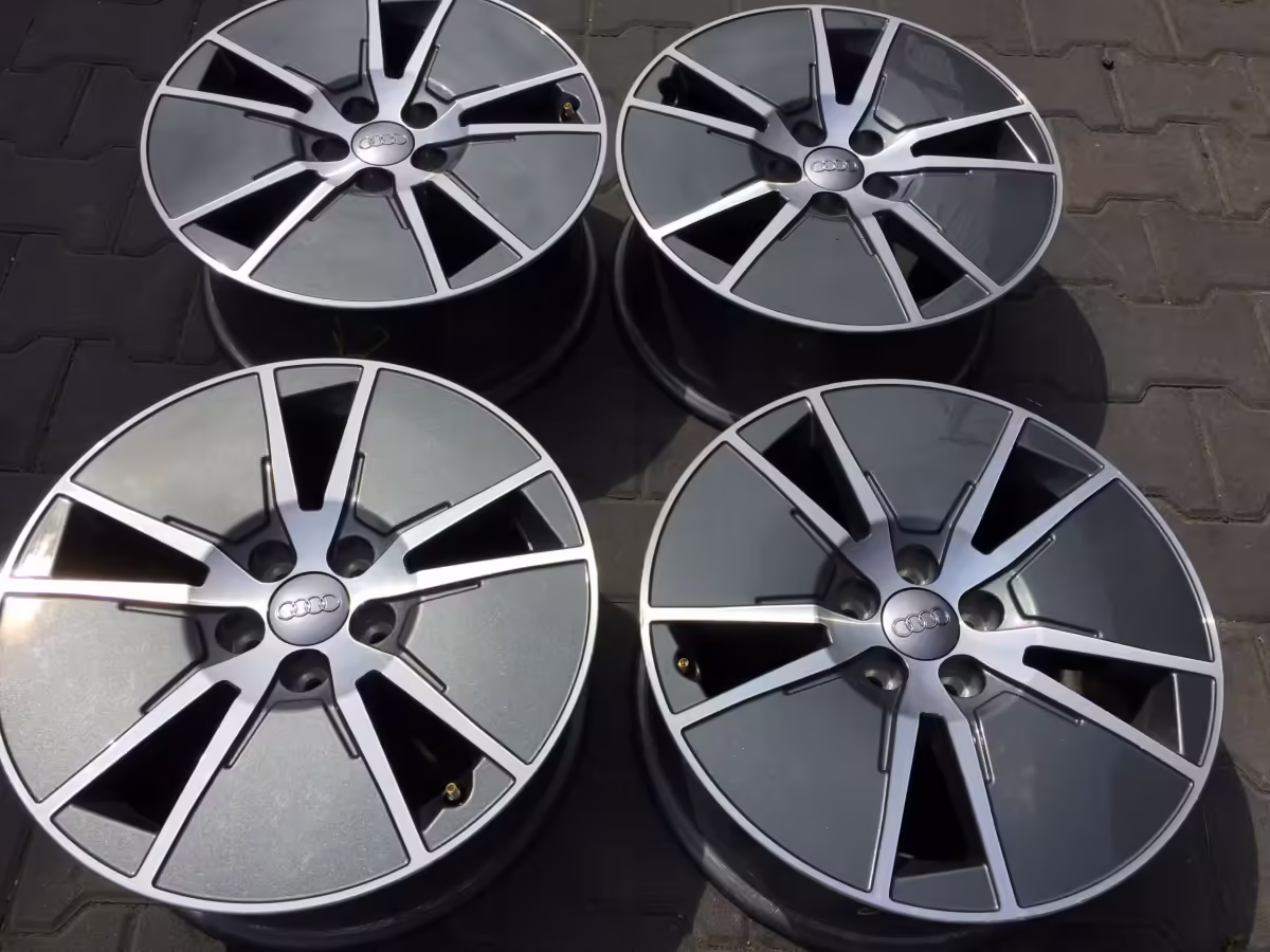8XA601025C - Felga aluminiowa 16" [5/28]