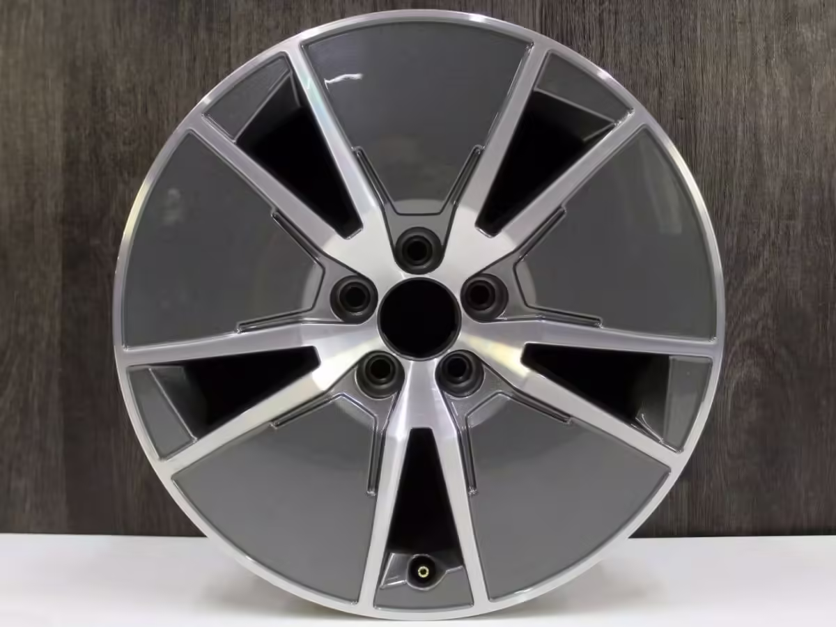 8XA601025C - Felga aluminiowa 16" [11/28]