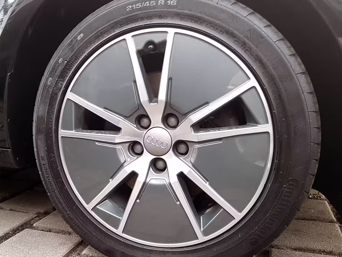 8XA601025C - Felga aluminiowa 16" [15/28]