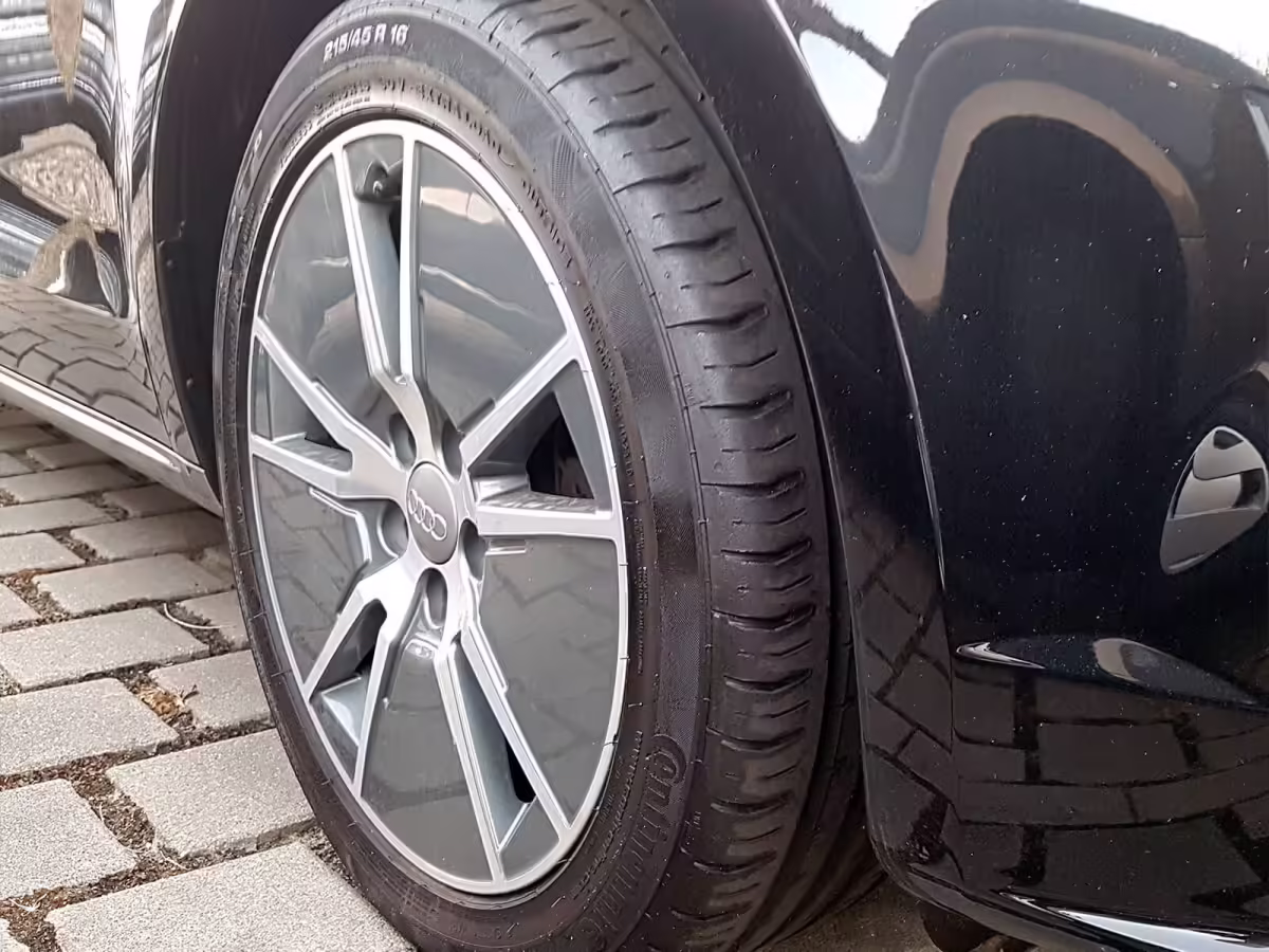 8XA601025C - Felga aluminiowa 16" [16/28]
