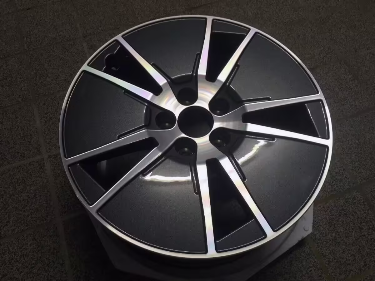 8XA601025C - Felga aluminiowa 16" [19/28]
