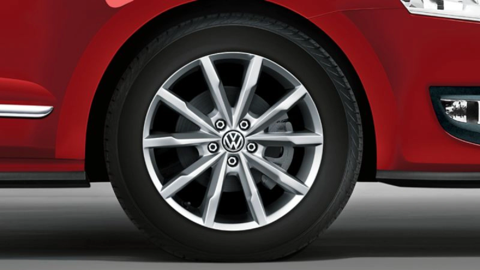 Alloy wheel 16