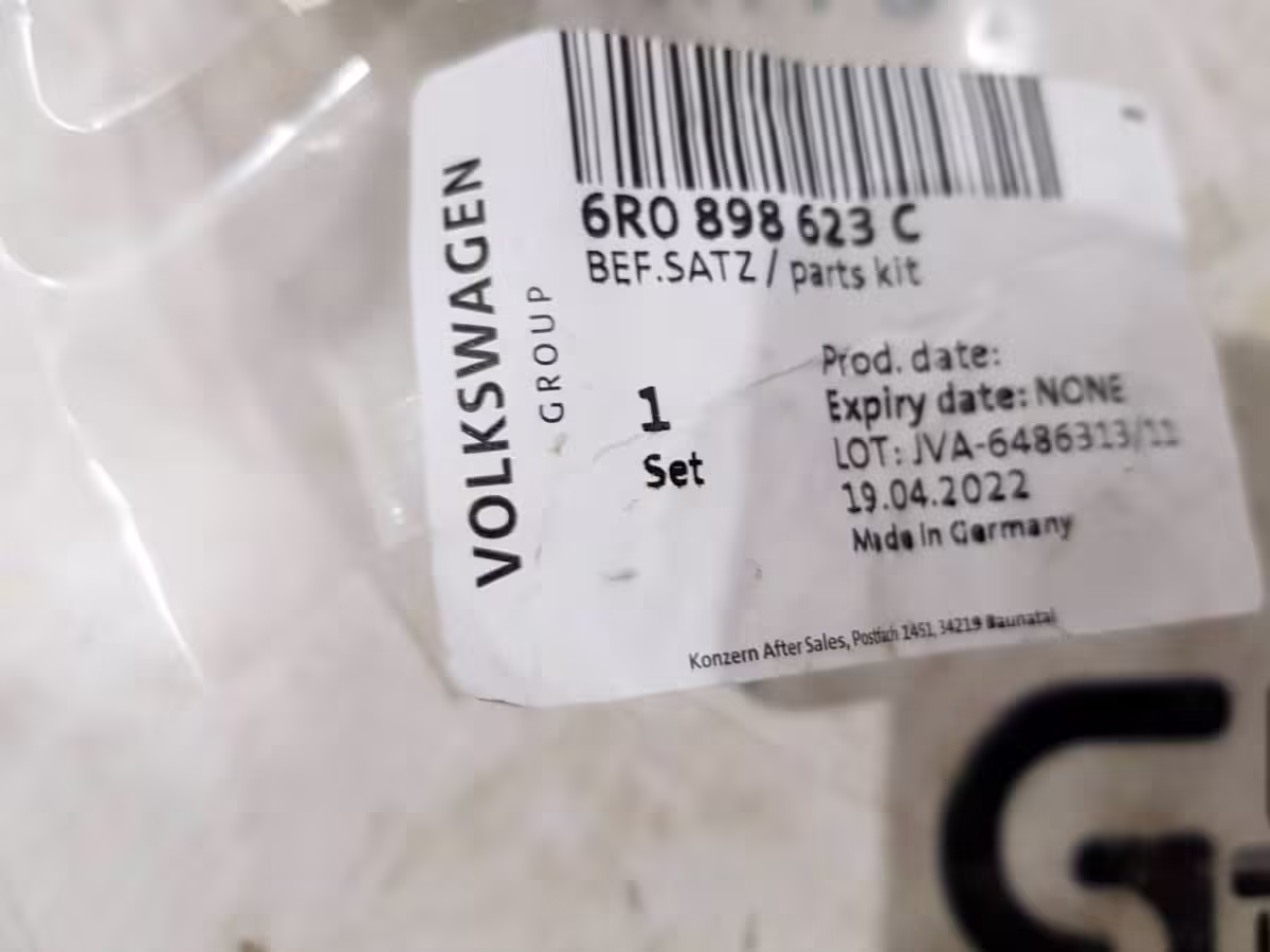 6R0898623C - Set of fixing parts for bumper [9/10]