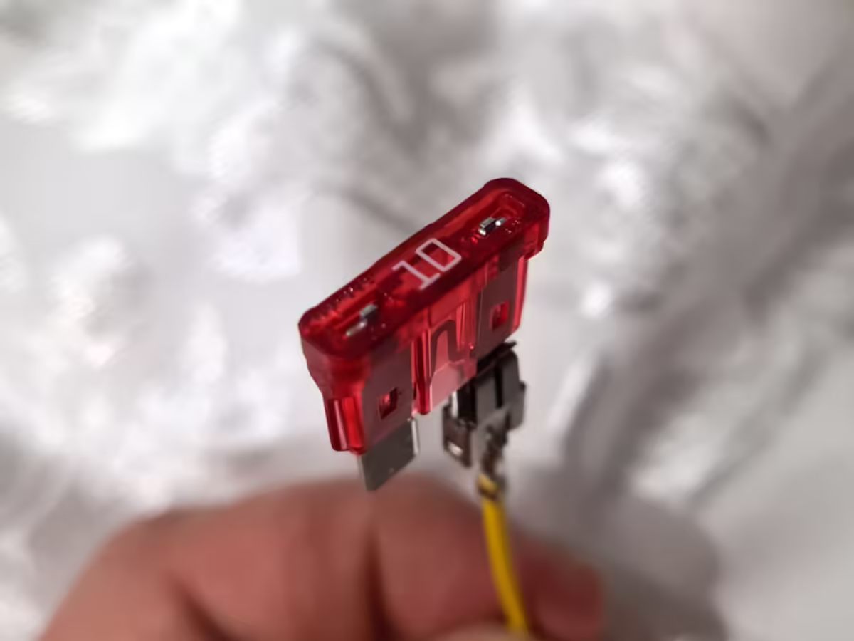 N01713111 - Multi-purpose fuse 10A [14/14]