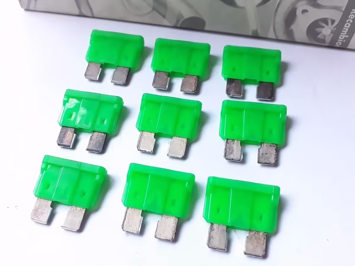 N01713125 - Multi-purpose fuse 30A [5/9]