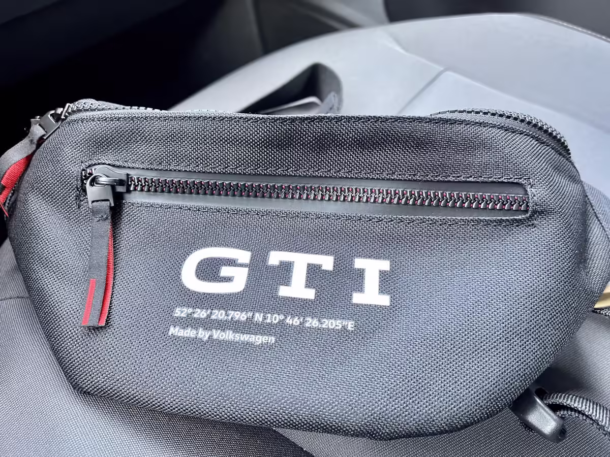 5HV087314A - Sachet; GTI [3/4]