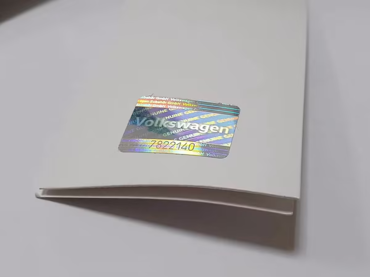 5NG084300A - Baseballkappe; Motorsport [17/18]