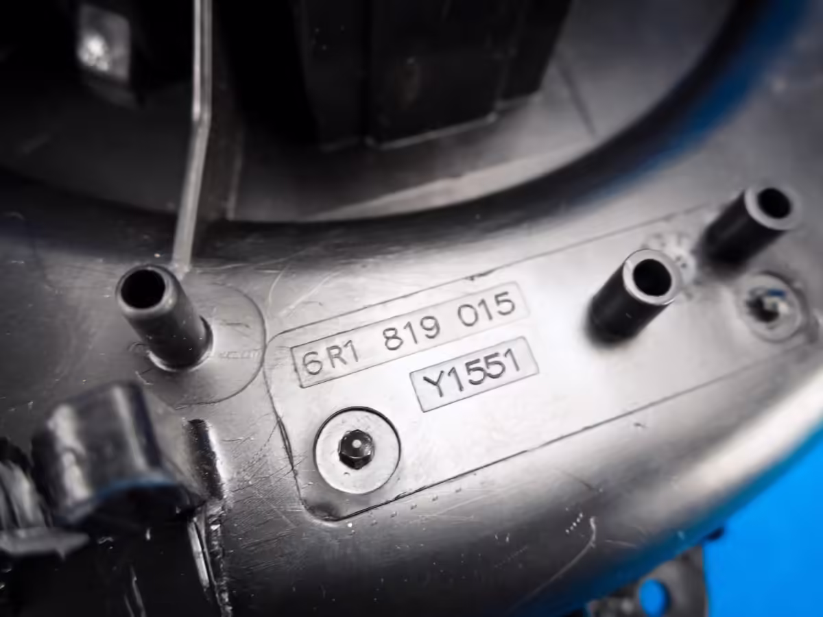 6R1819015A - Dmuchawa [10/12]