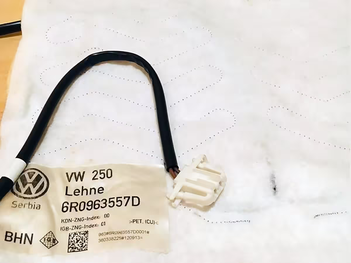 6R0963557D - Heizelement für die Rückenlehne [9/17]