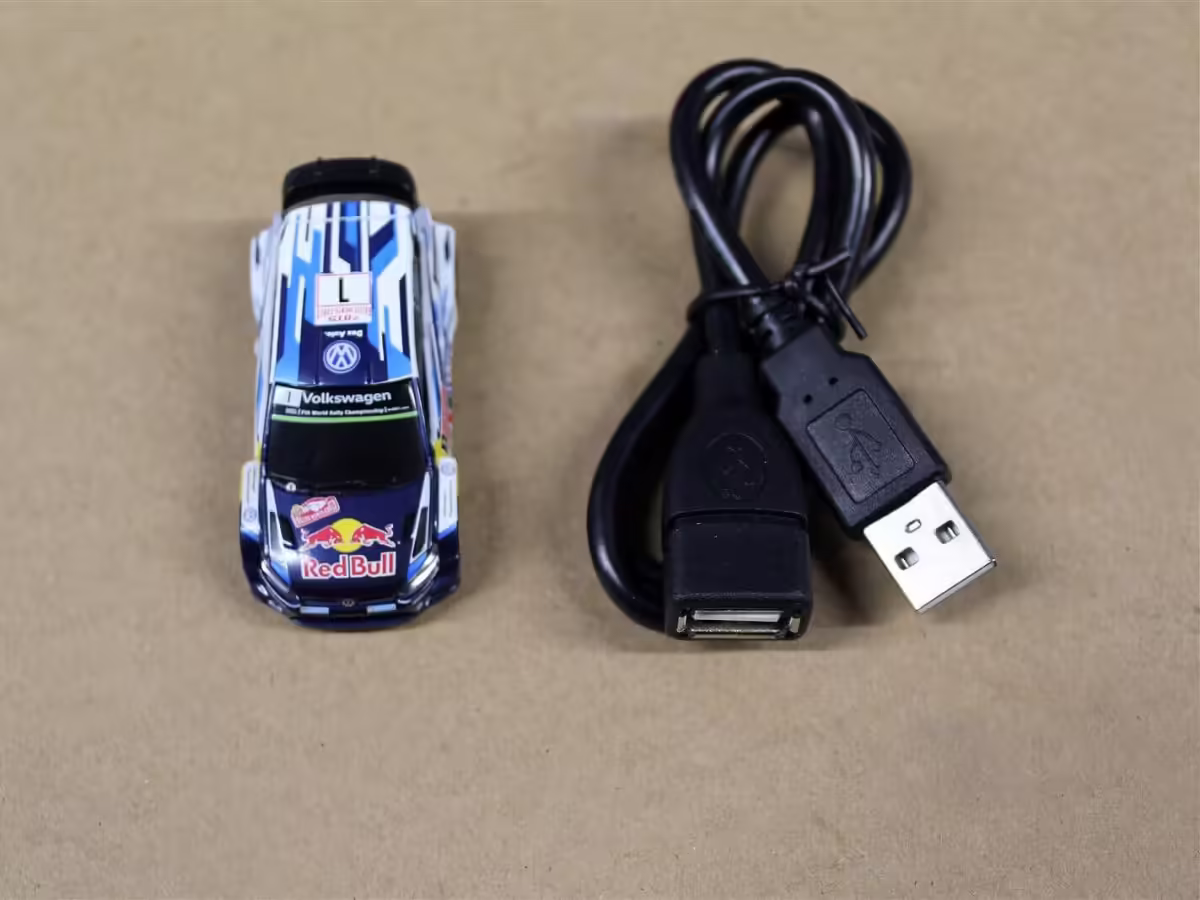 6R0087620B084 - POLO 4GB Speicherstick; Motorsport [3/6]