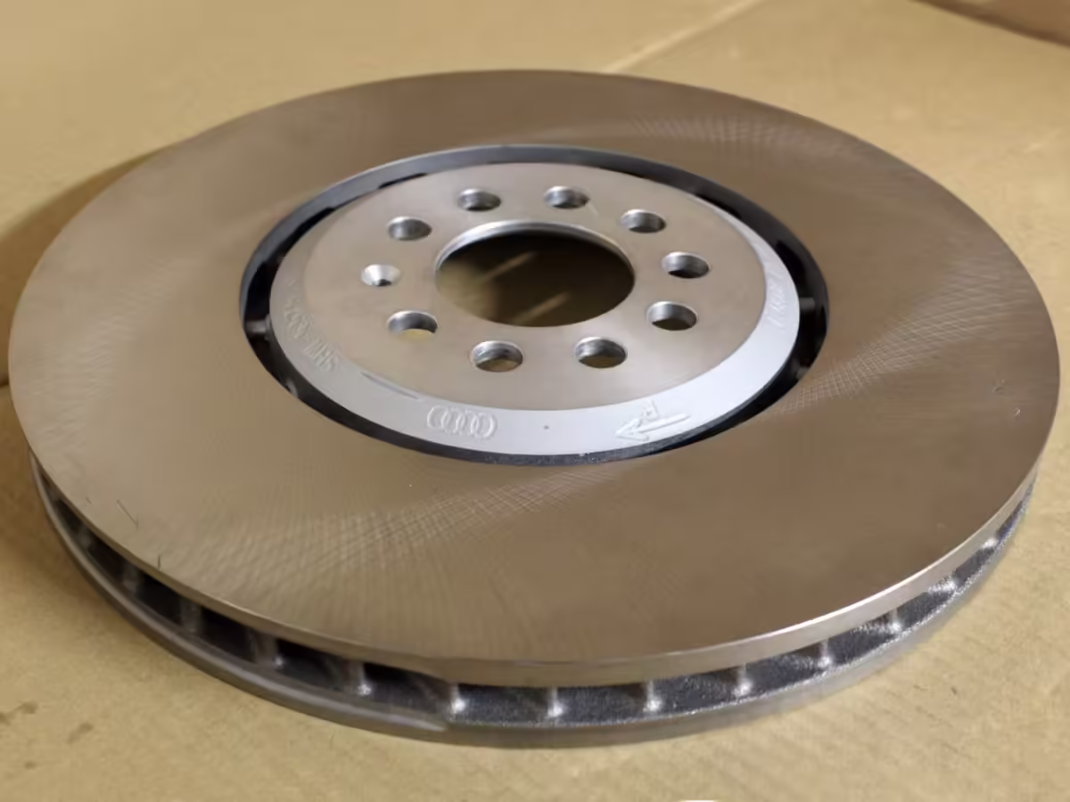 8N0615302B - Front right brake disc ⌀334; vented [3/21]