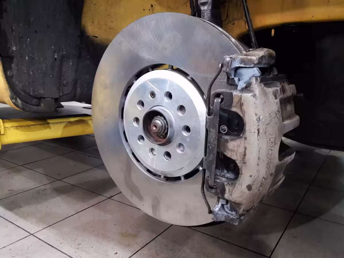 8N0615302B - Front right brake disc ⌀334; vented [8/21]