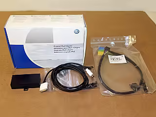 Connection cable for iPod
