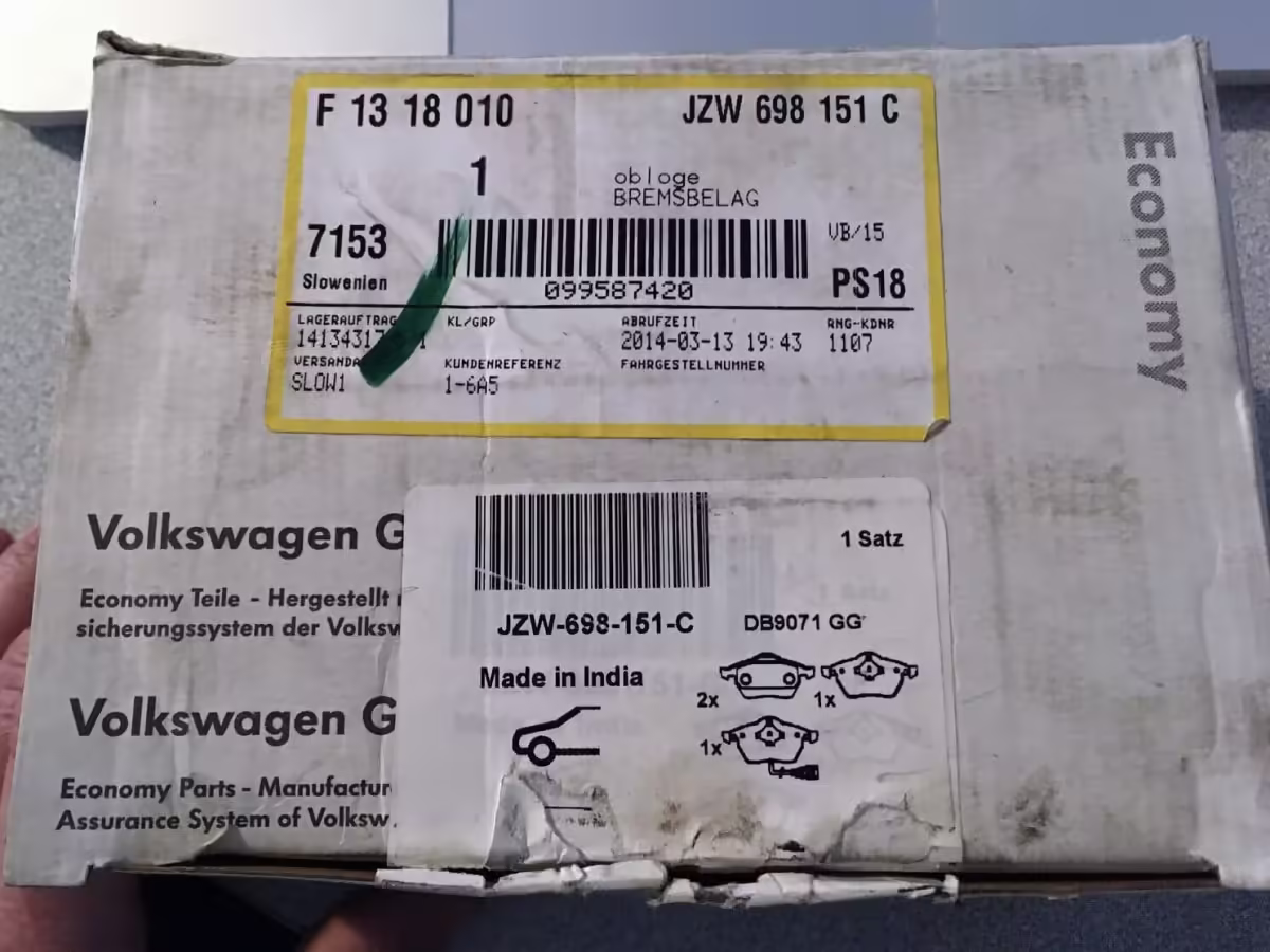 JZW698151C - Zestaw klocków hamulcowych; przód ⌀288-312mm, 'eco' [21/21]