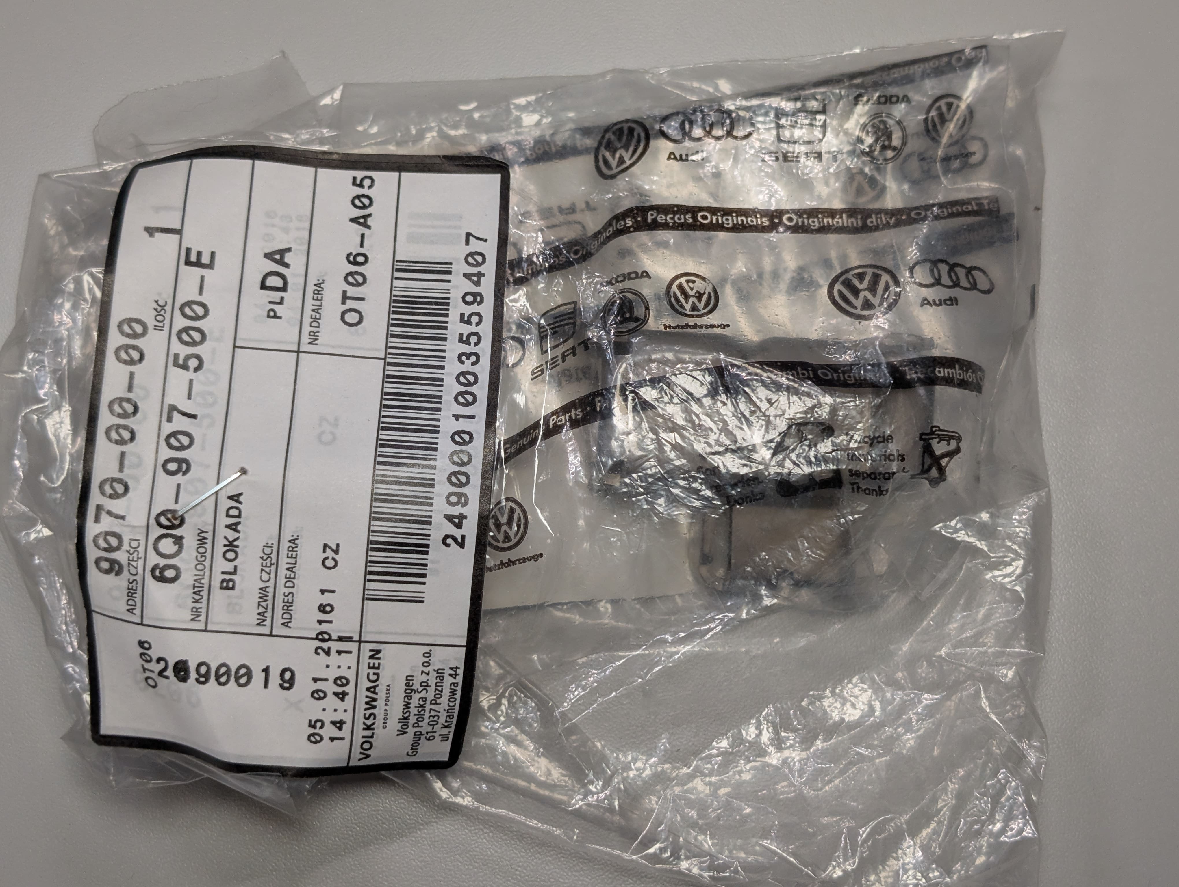 Uchwyt blokowania ECU (zamek)