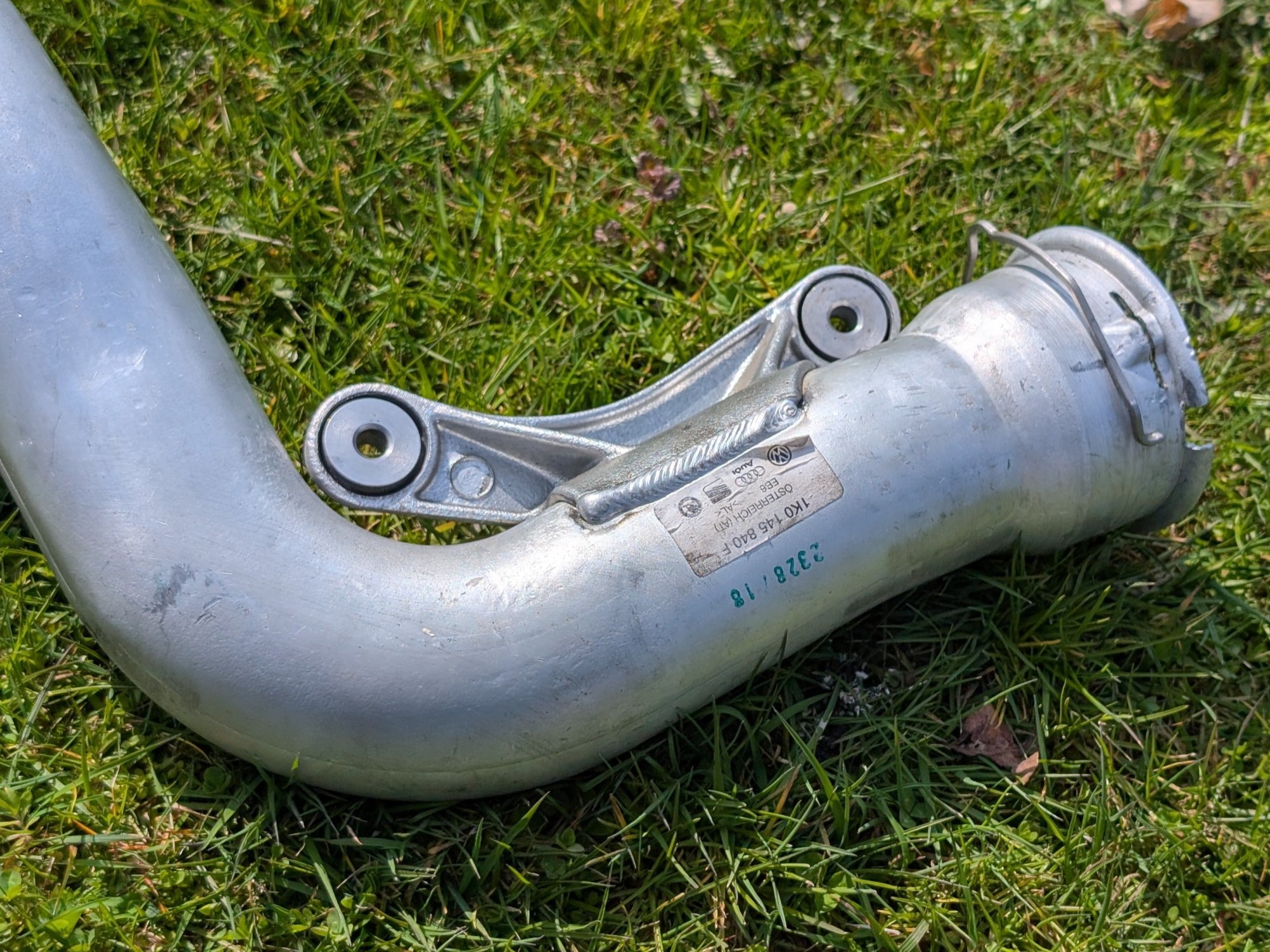1K0145762BM - Scirocco R / Audi S3 8P pressure pipe [4/11]