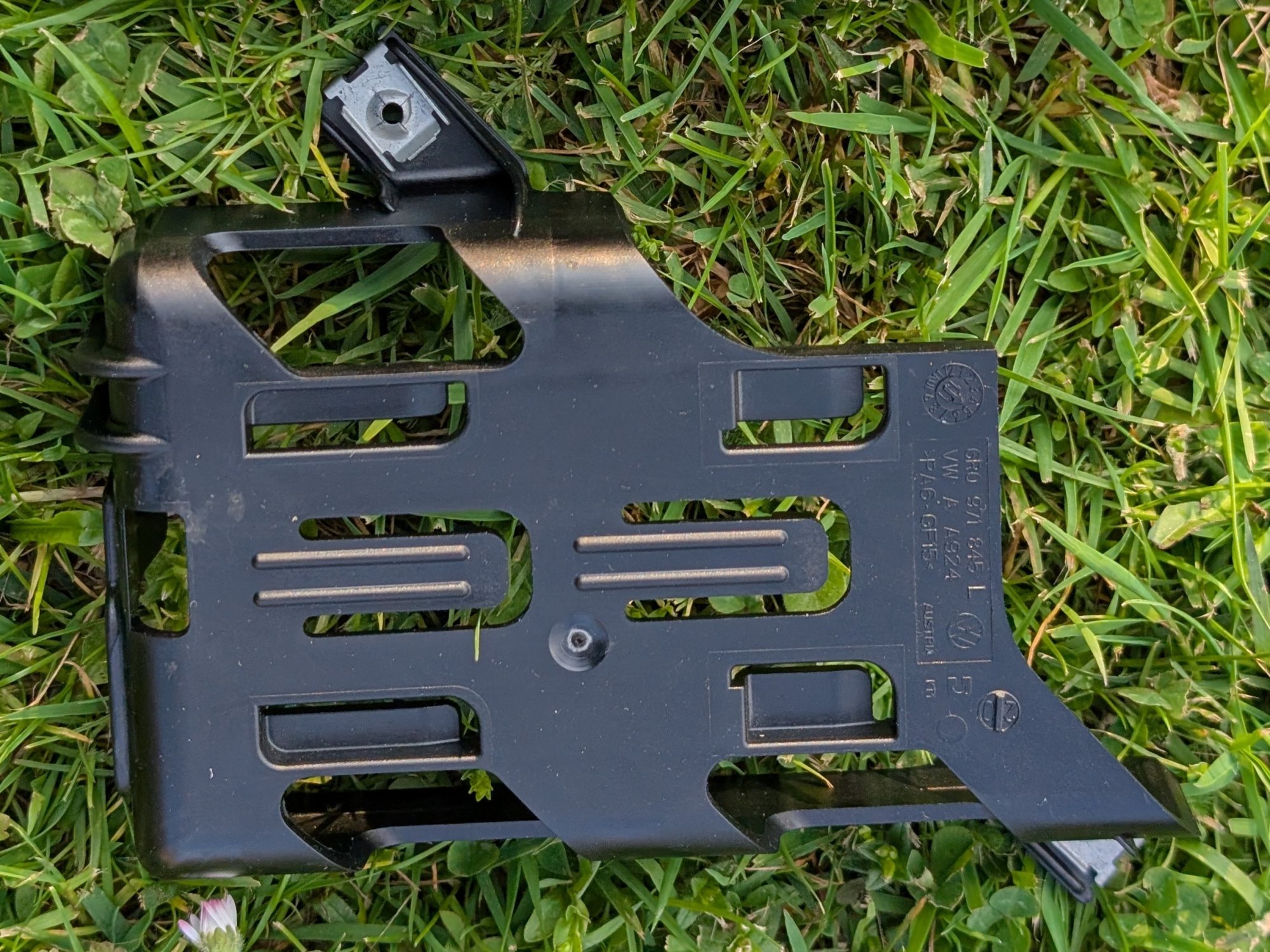 Retainer for control unit